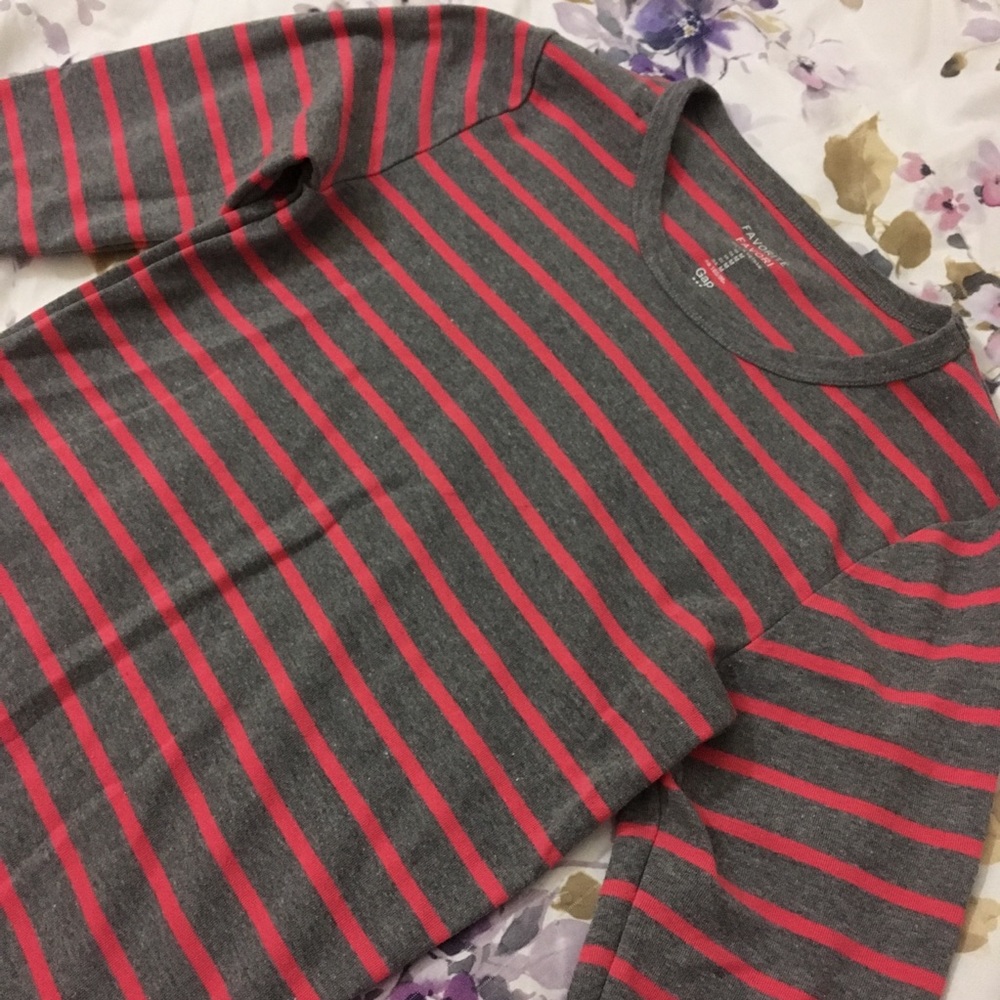 GAP Gray with Pink Stripe Shirt